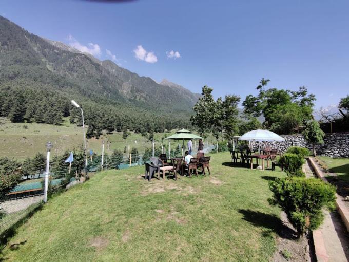The Pinus Resort Pahalgam Bagian luar foto