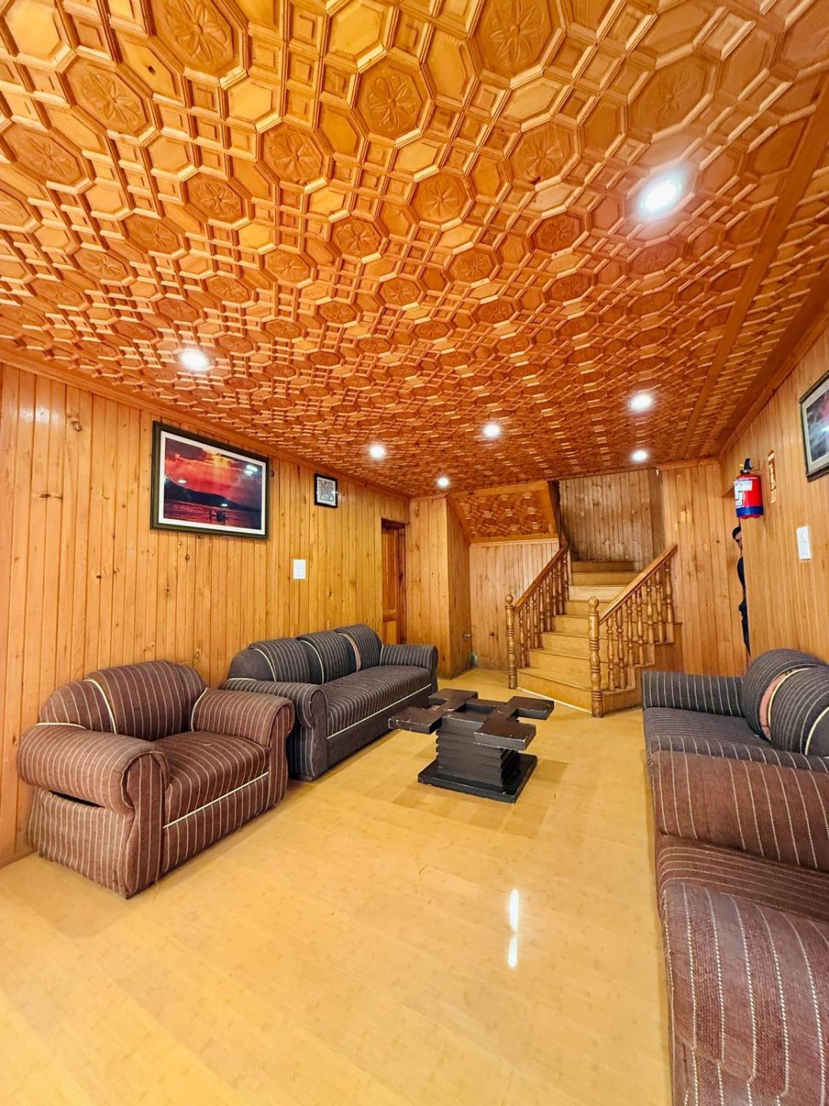 The Pinus Resort Pahalgam Bagian luar foto