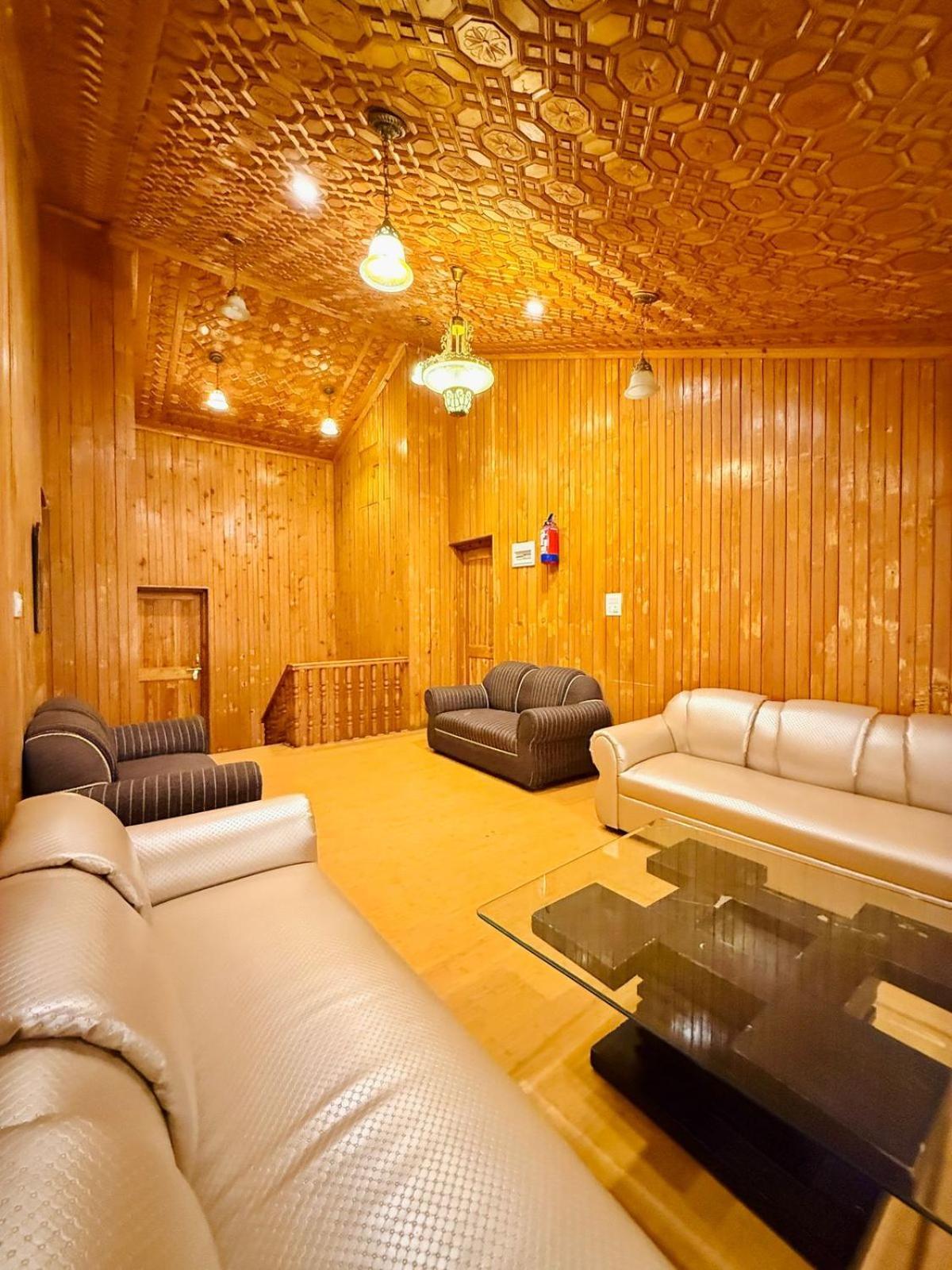The Pinus Resort Pahalgam Bagian luar foto
