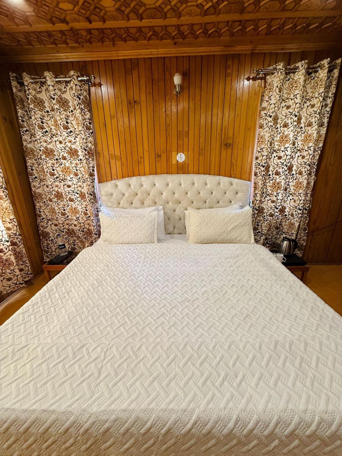 The Pinus Resort Pahalgam Bagian luar foto