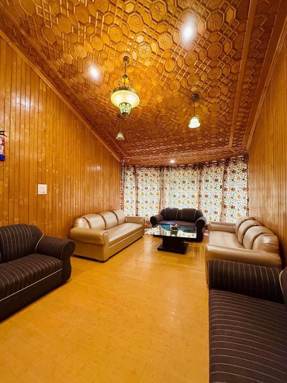 The Pinus Resort Pahalgam Bagian luar foto