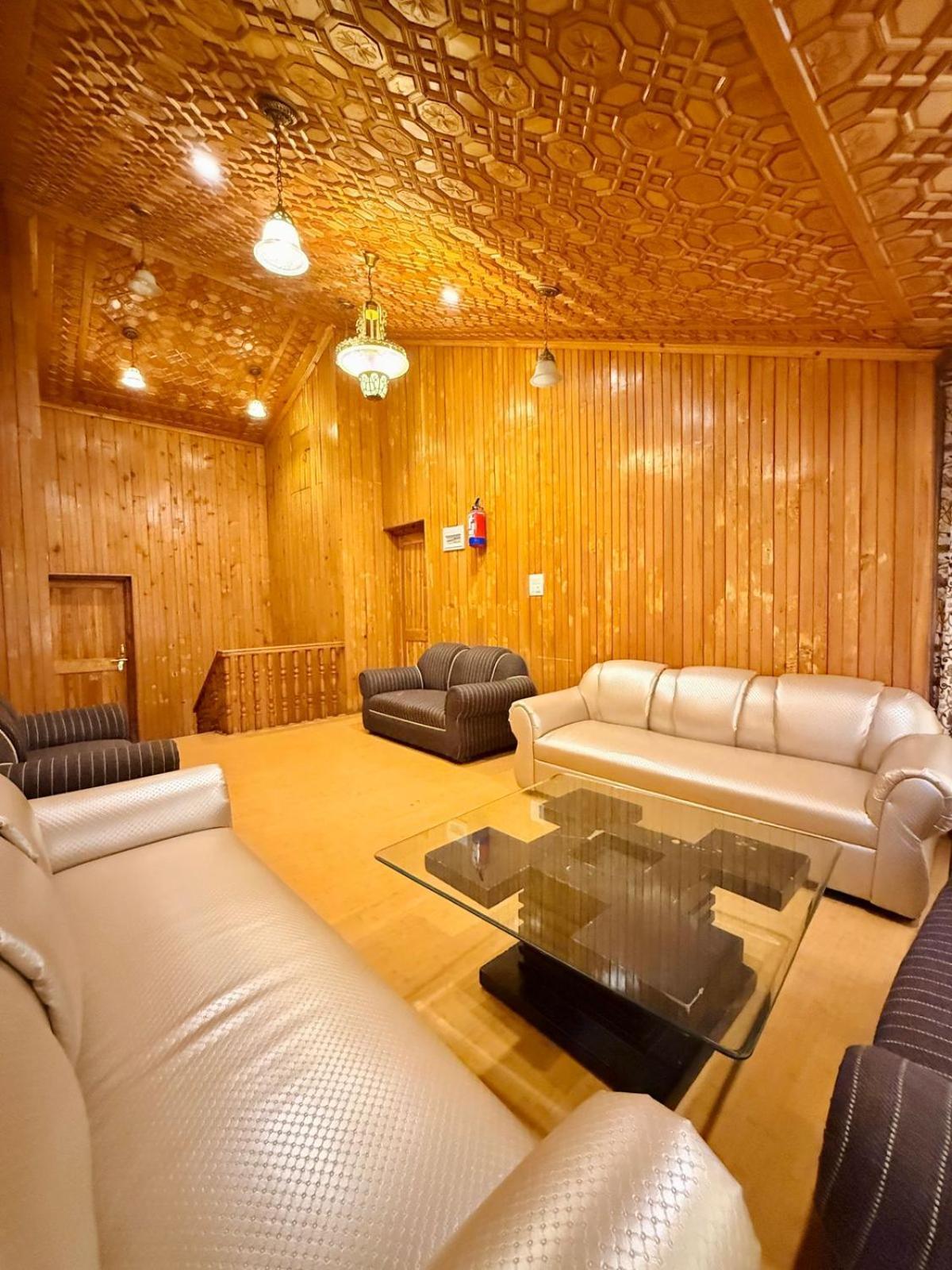 The Pinus Resort Pahalgam Bagian luar foto